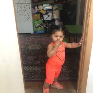 Meet your Posher, Muna